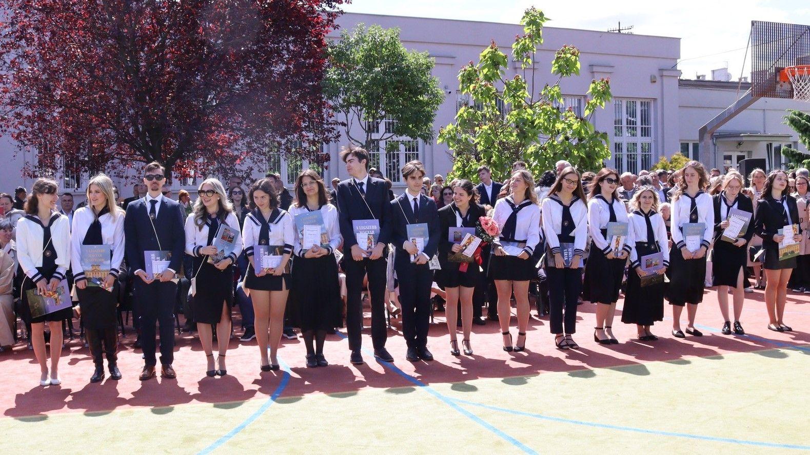 Ballagás 2025 SJG18.jpg