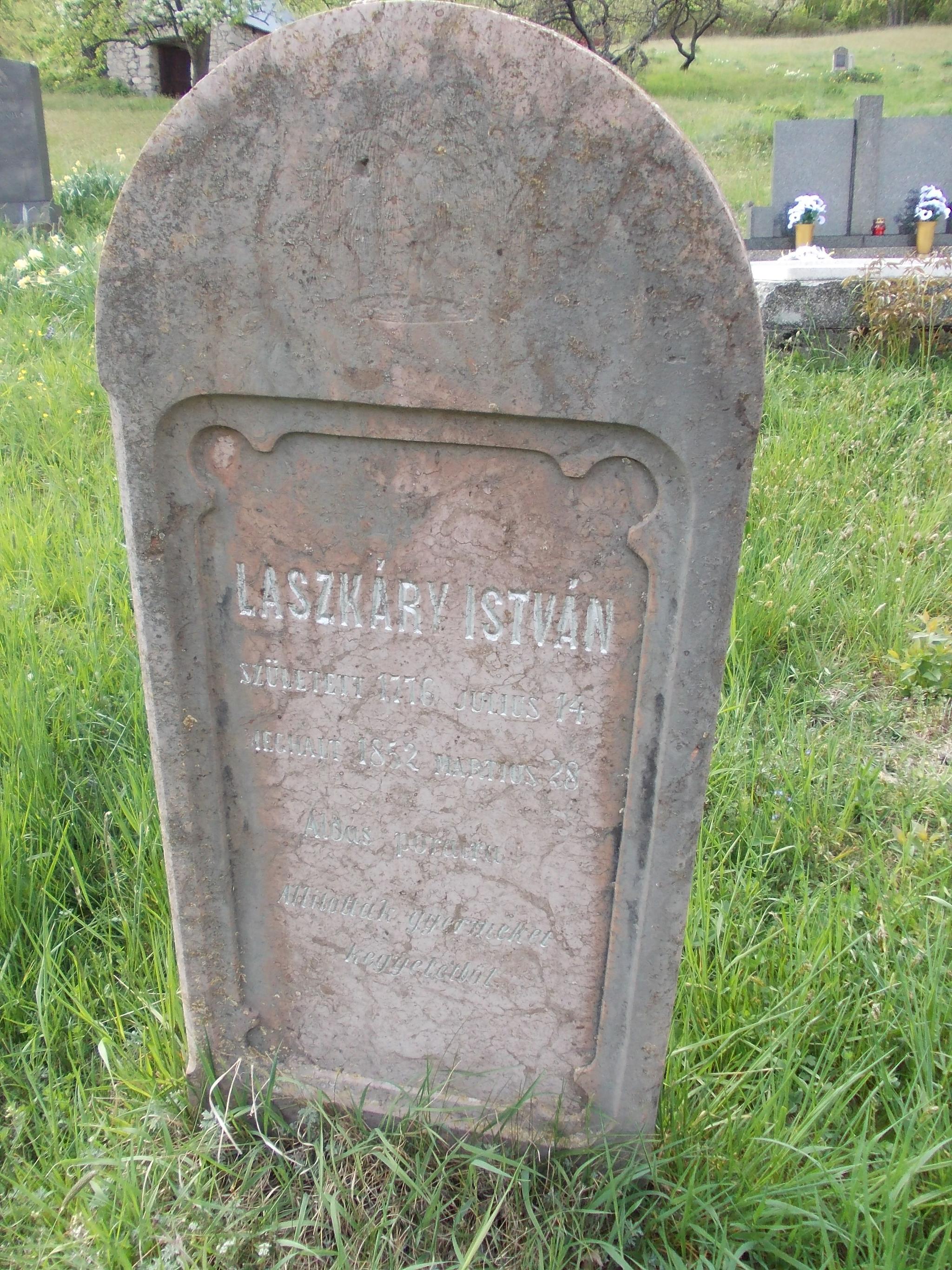Laszkáry István síremléke. Fotó Csáky Károly.jpg