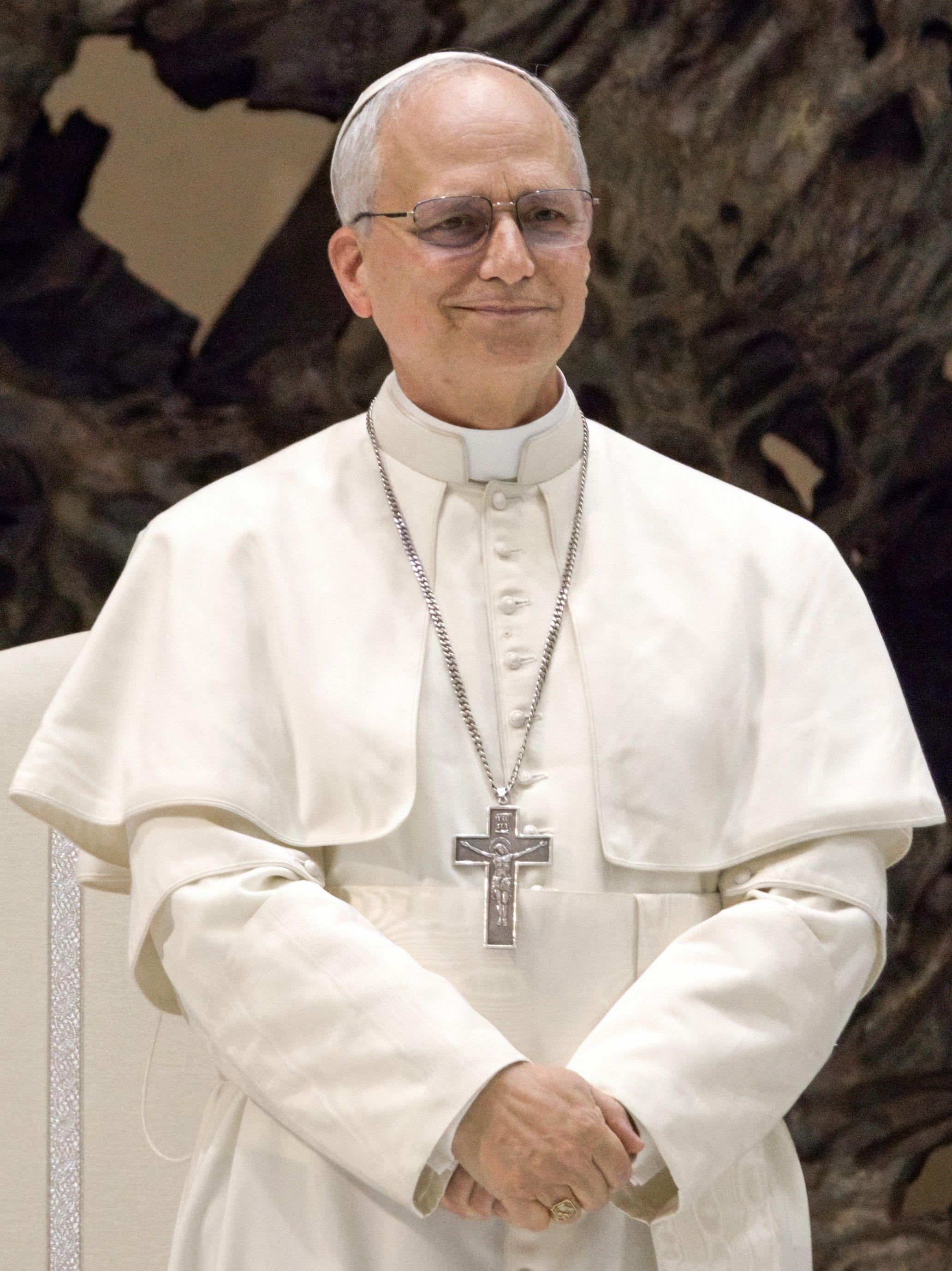 Pope_Leo_XIV_3_(3x4_cropped).jpg