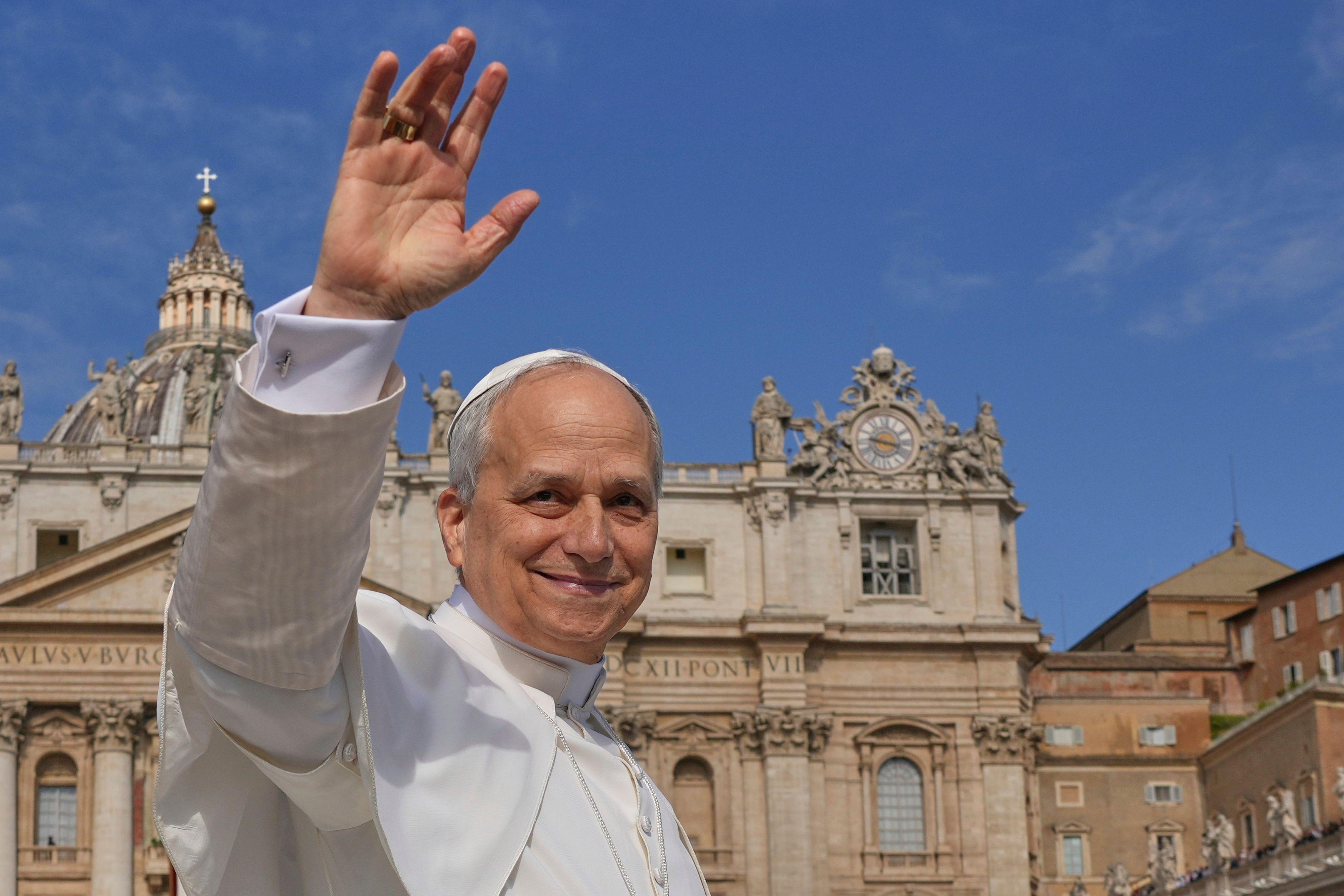 Vatican_Pope_81527.jpg