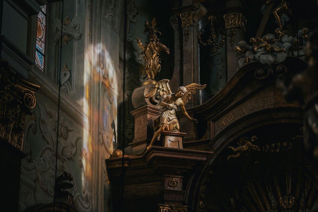 church-7353292_1280.jpg