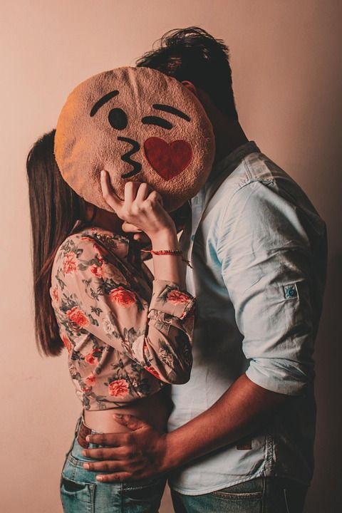 couple-4668365_960_720.jpg