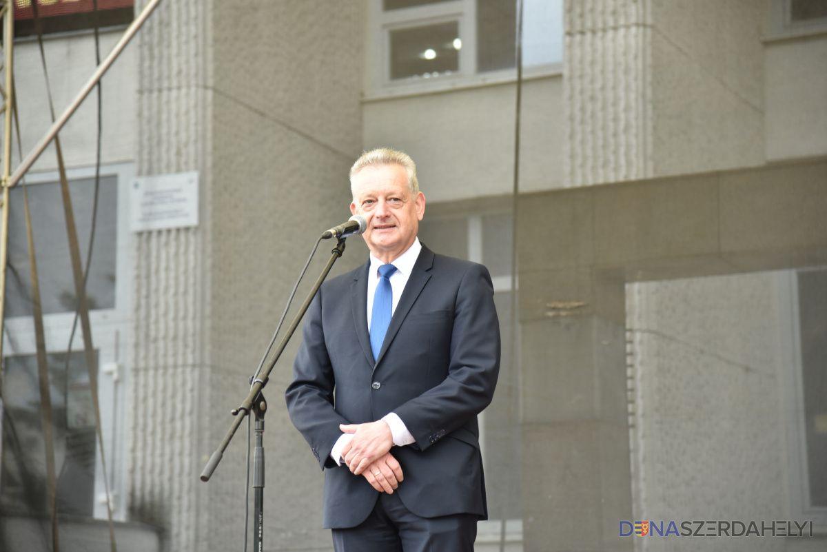 ds4 Hájos Zoltán.jpg