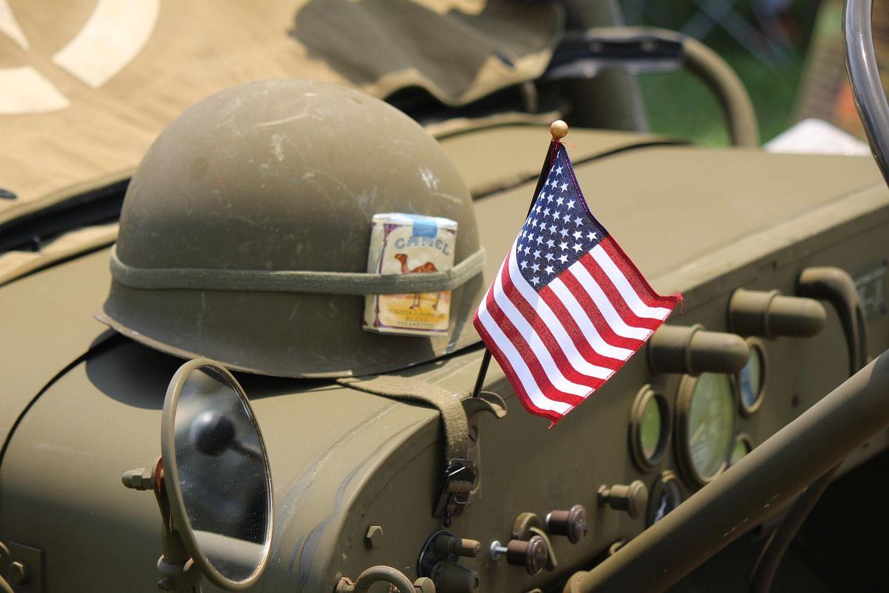 helmet-1475770_1280.jpg