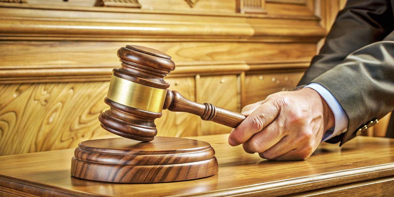 judge-8866848_1280.jpg