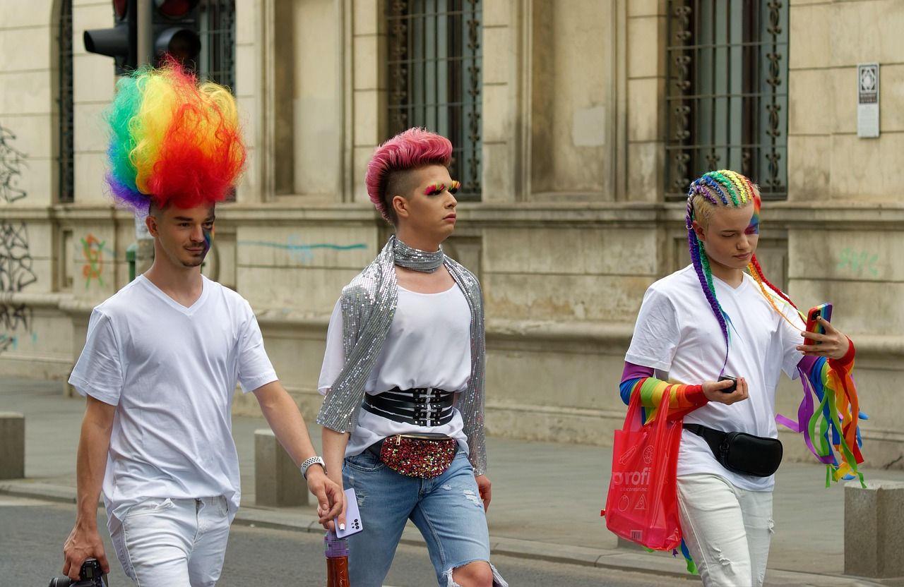pride-parade-7313660_1280.jpg
