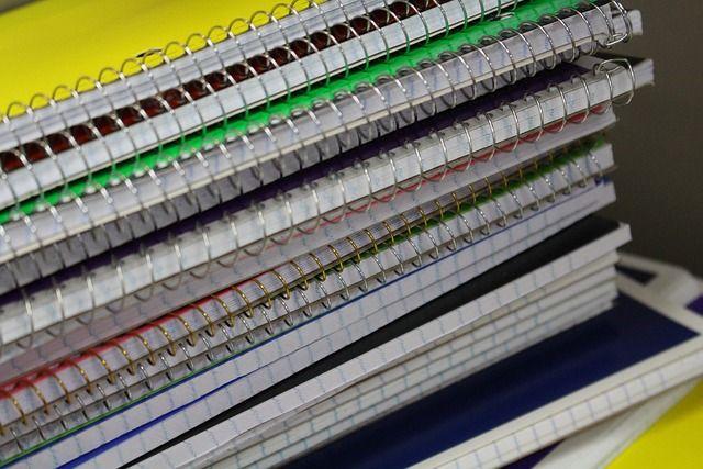 school-supplies-4717248_640.jpg